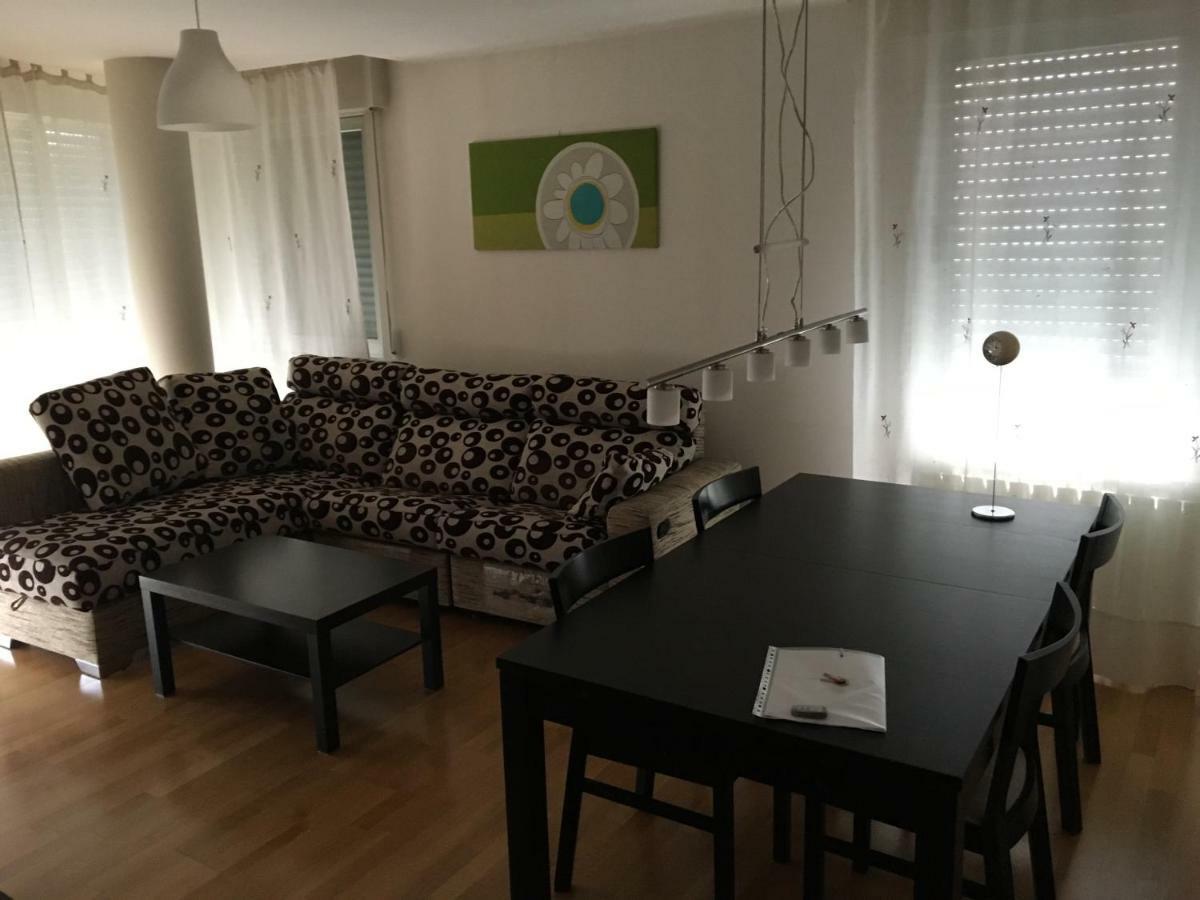 Skylinepamplona Apartment Bagian luar foto