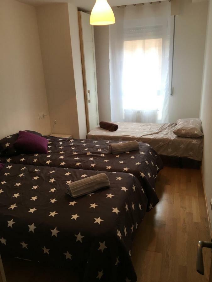 Skylinepamplona Apartment Bagian luar foto